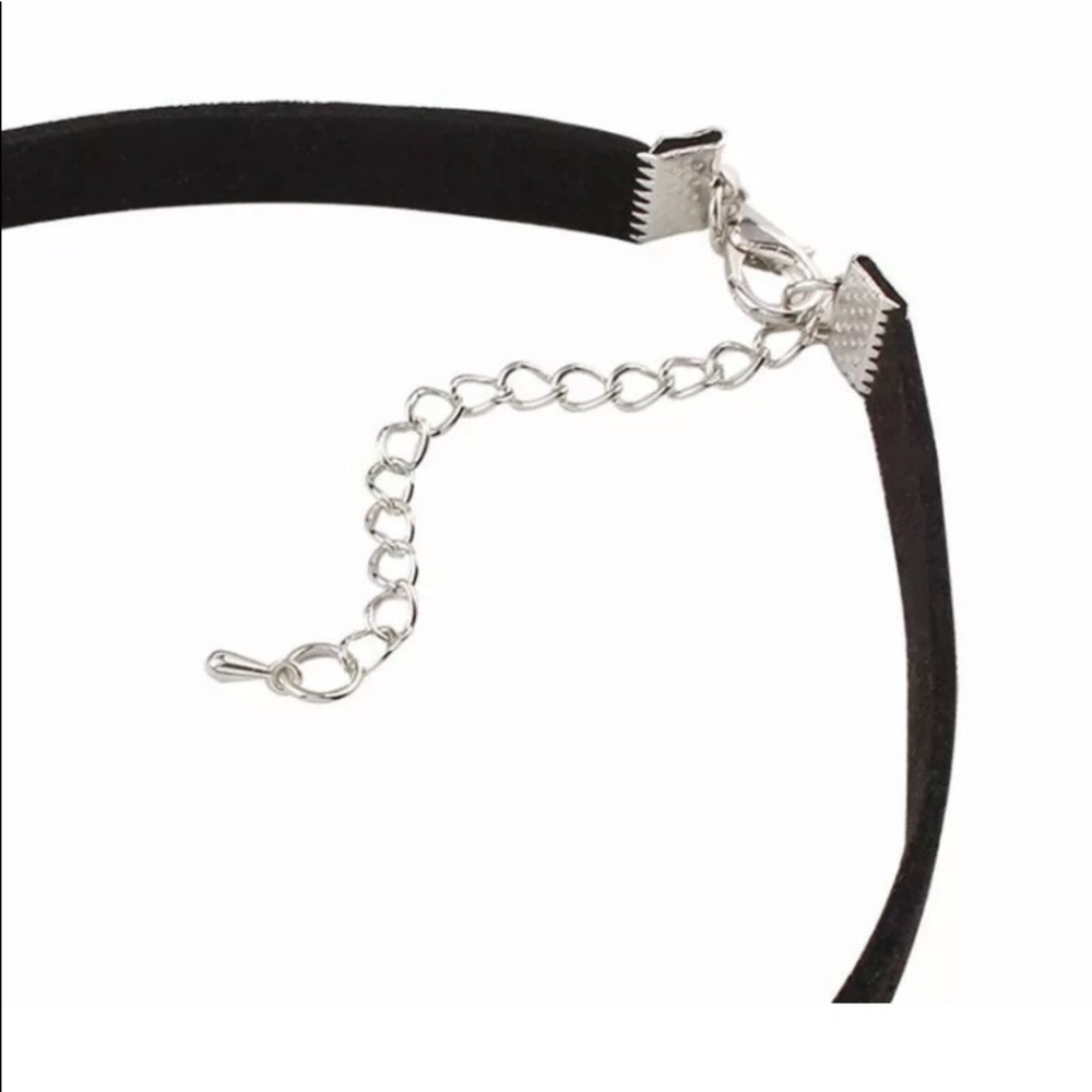 Gothic Crescent Moon Choker - Picture 5 of 6